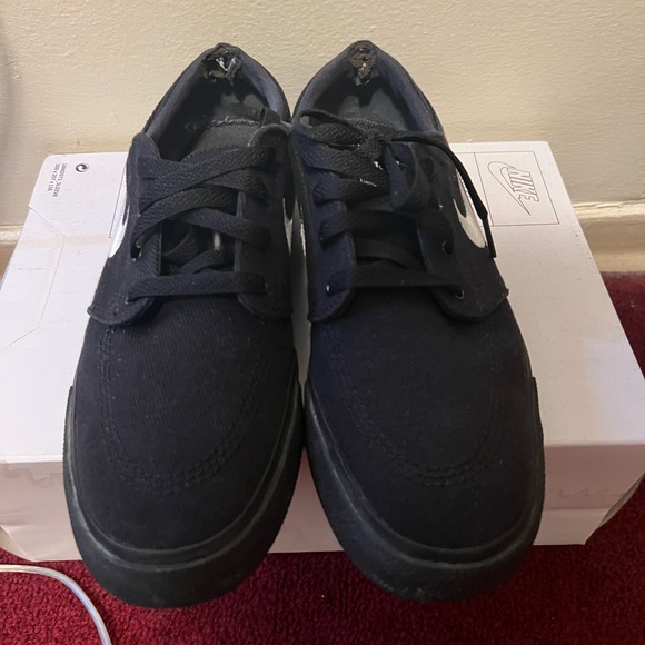 Nike Janoski SB - Picture 2 of 5